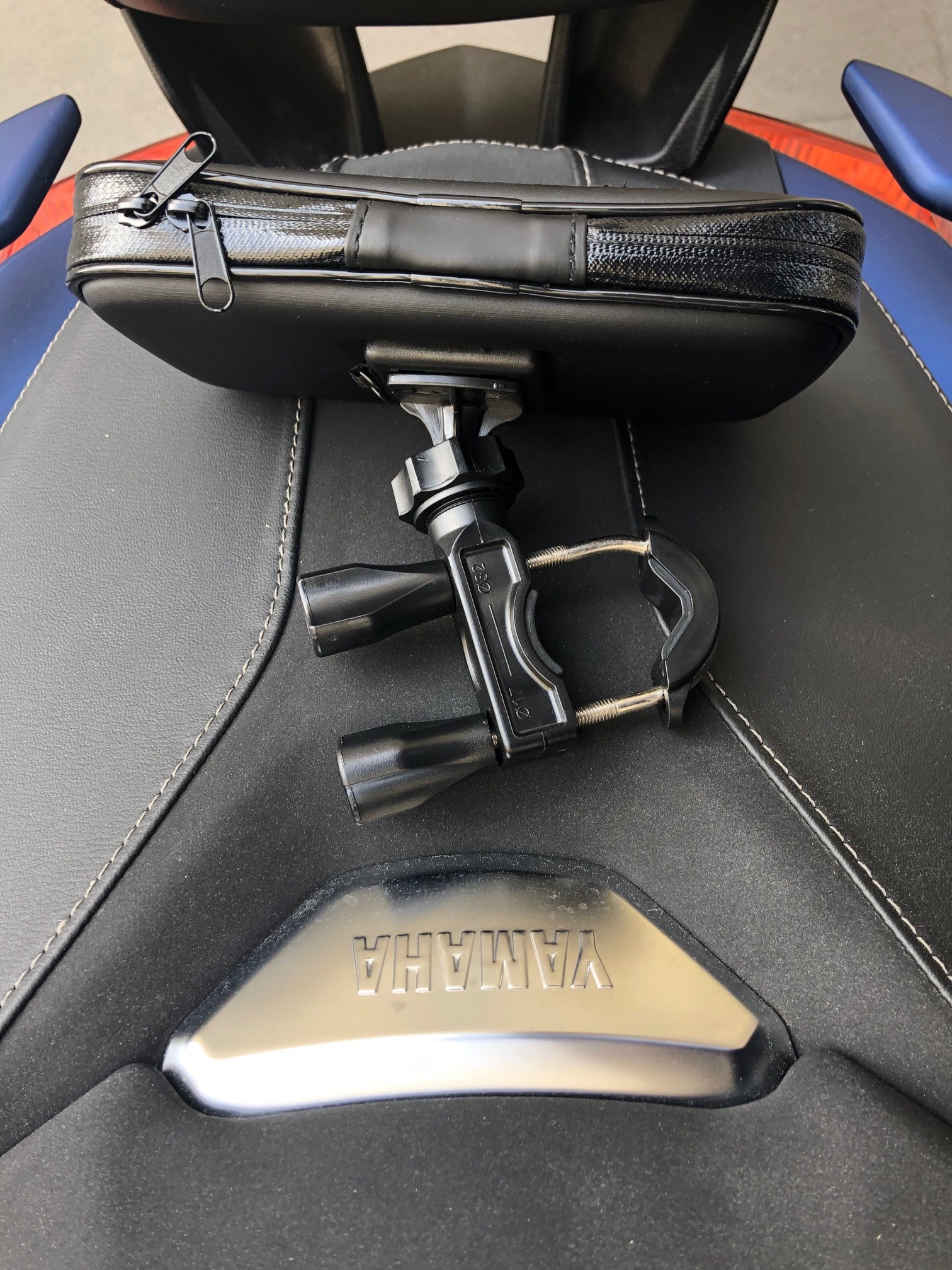 🔥NOUVEAU MODÈLE Support téléphone modèle UNIVERSEL 🚲 🛵 🏍 🛴