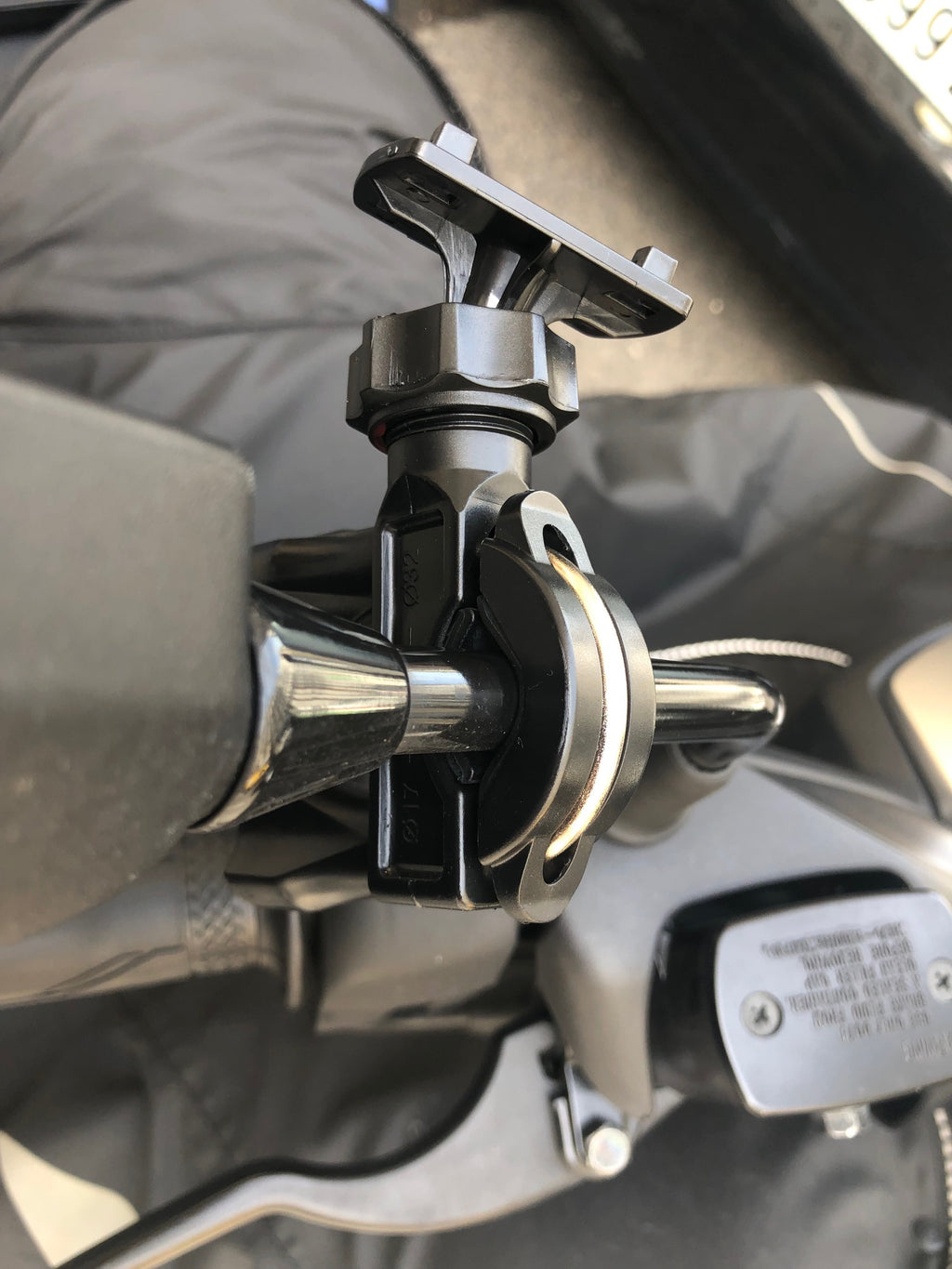 🔥NOUVEAU MODÈLE Support téléphone modèle UNIVERSEL 🚲 🛵 🏍 🛴